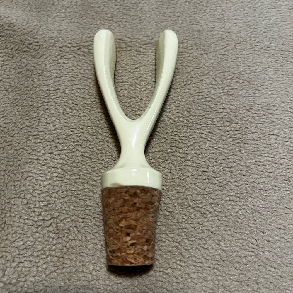 Wishbone Bottle Stopper - brand new